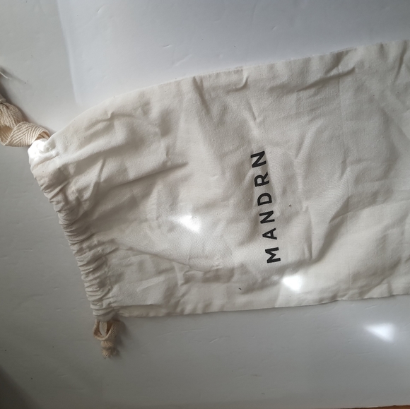 MANDRN Remy Belt Bag - Picture 5 of 6